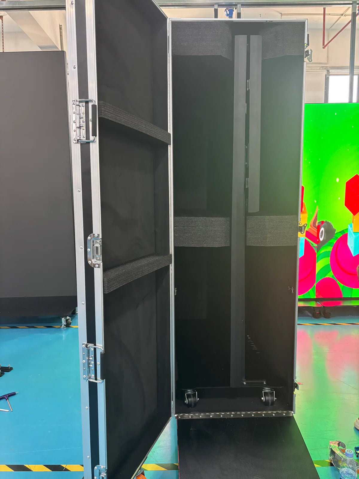 LEP-F Series Foldable Extra-Large LED Digital Signage Poster | GOB Surface + Magnetic Frame | 1000×2250mm | P2.6 / P1.95 / P1.56 / P1.25 | Available in 1 set / 3 set Pack / 6 set Pack