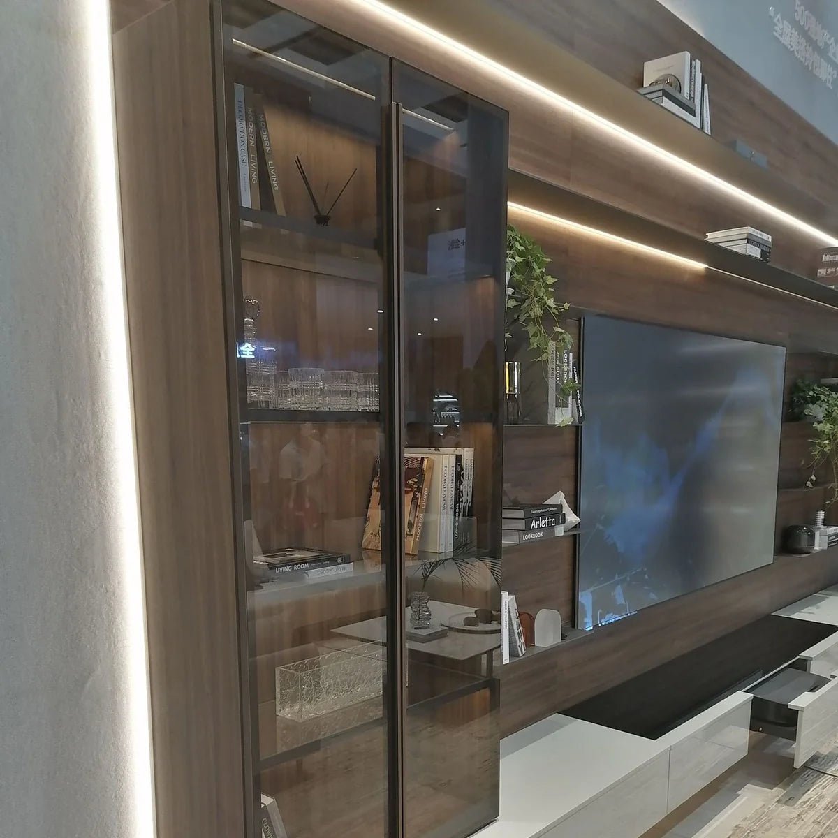 FCOB Ultra High-Density LED Strip Light | 5m (16.4ft) Roll | CRI90 | 3000K / 4000K / 6000K | 1600 LEDs/m | 40W | 24V DC | 30mm Wide | Dimmable Indoor IP00 Ribbon Lighting