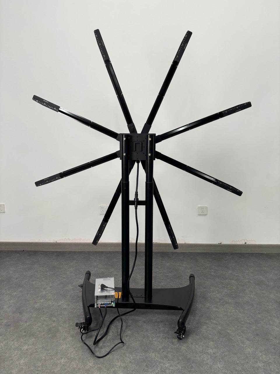 FL Series 130cm to 196cm (51.2–77.2 inch) | 3D Hologram LED Display | Large Size | Cloud Control (AS) | Large Hologram Fan | Fan Only / Dual-Pole Mobile Stand | 8 Blades